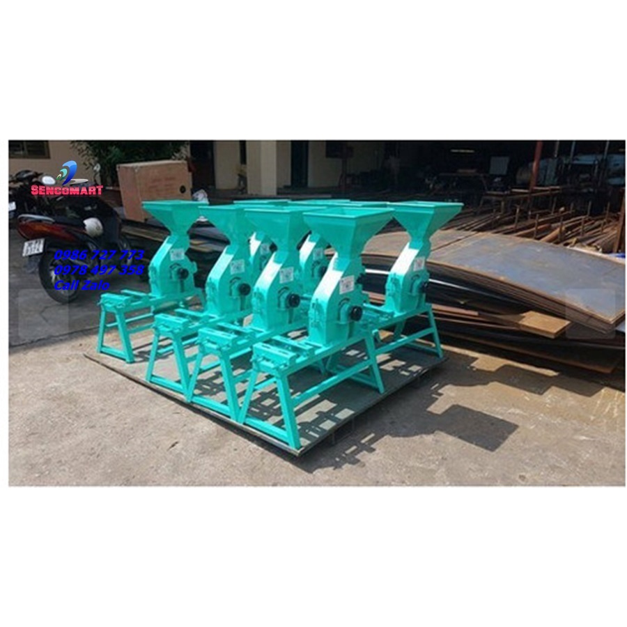 Khung máy nghiền ngô khoai sắn thành bột cho gia súc ăn 18 búa BT10