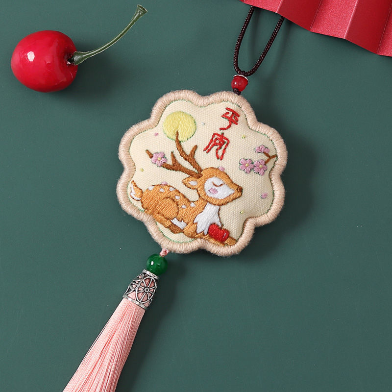 Tự làm / thêu phong cách Trung Quốc / mặt dây chuyền xe hơi / dệt tay / quà tặng / thêu