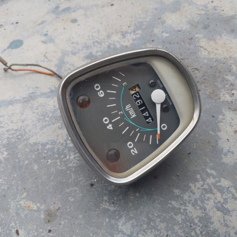 đồng hồ zin cup én 79 80 kim công quay ( hàng tháo xe )