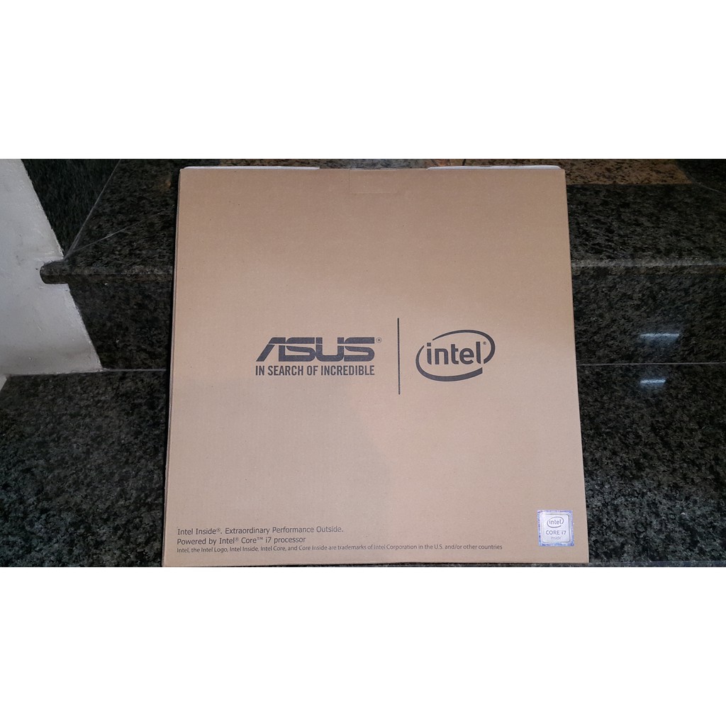 Bộ quà tặng laptop ASUS Đèn đọc sách REMAX RL-E180 (Trắng) + túi chống sốc mới 100%