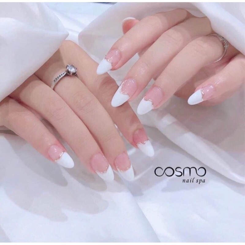 Móng úp thiết kế Nail box thiết kế giá rẻ - Mẫu thạch đầu móng trắng viền tráng gương