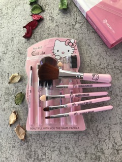Bộ cọ trang điểm 5 món hello kitty Càula 447