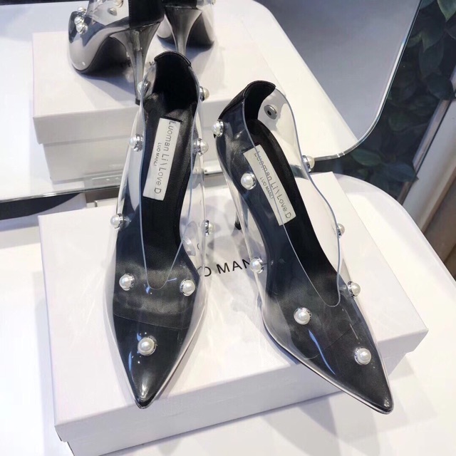 Giày trong suốt cao gót đính ngọc (chat trước check size ạ)