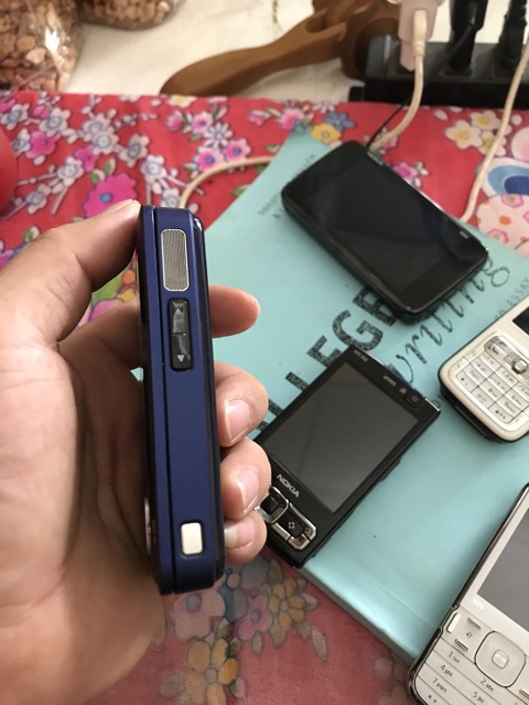 Nokia N81 sưu tầm