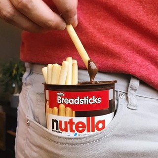 BÁNH QUE CHẤM SOCOLA NUTELLA MỸ - DATE 10/2020