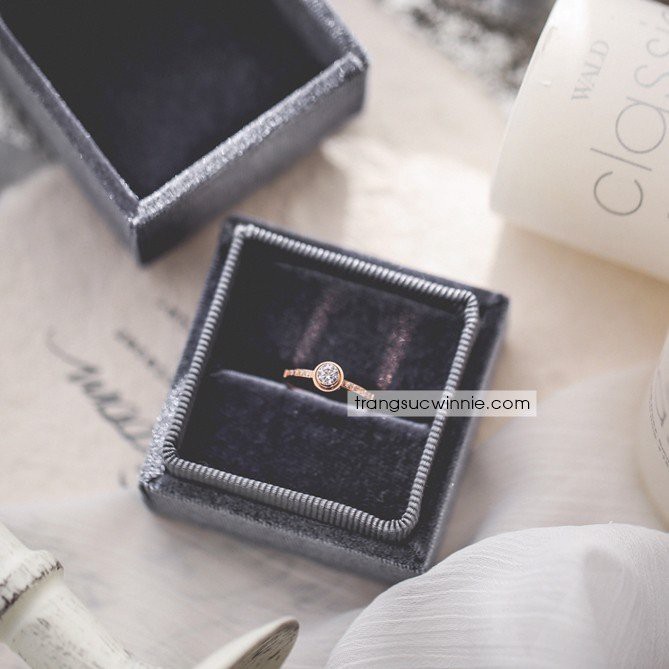 Nhẫn nữ titan Hạt đậu Basic