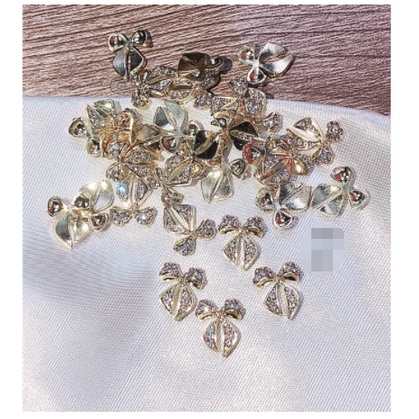 charm trang trí nail nhé a