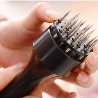 Dụng Cụ Xăm Thịt Làm Mềm Thịt Tiện Lợi