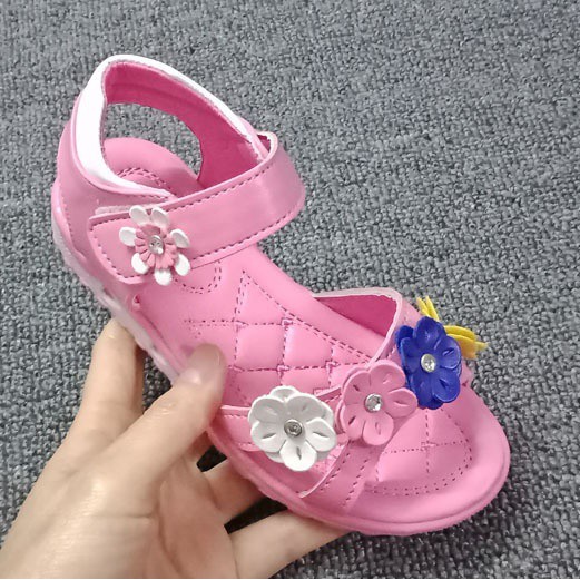 sandal bé gái size 21-36 êm mềm xinh xắn