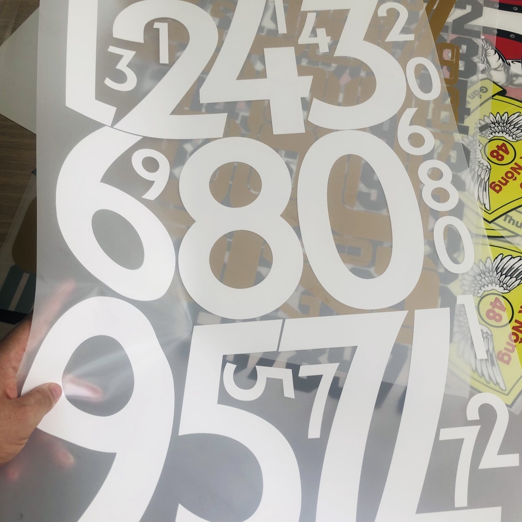 Decal in áo bóng đá  - Cắt Tên Số in ép áo đá banh theo yêu cầu