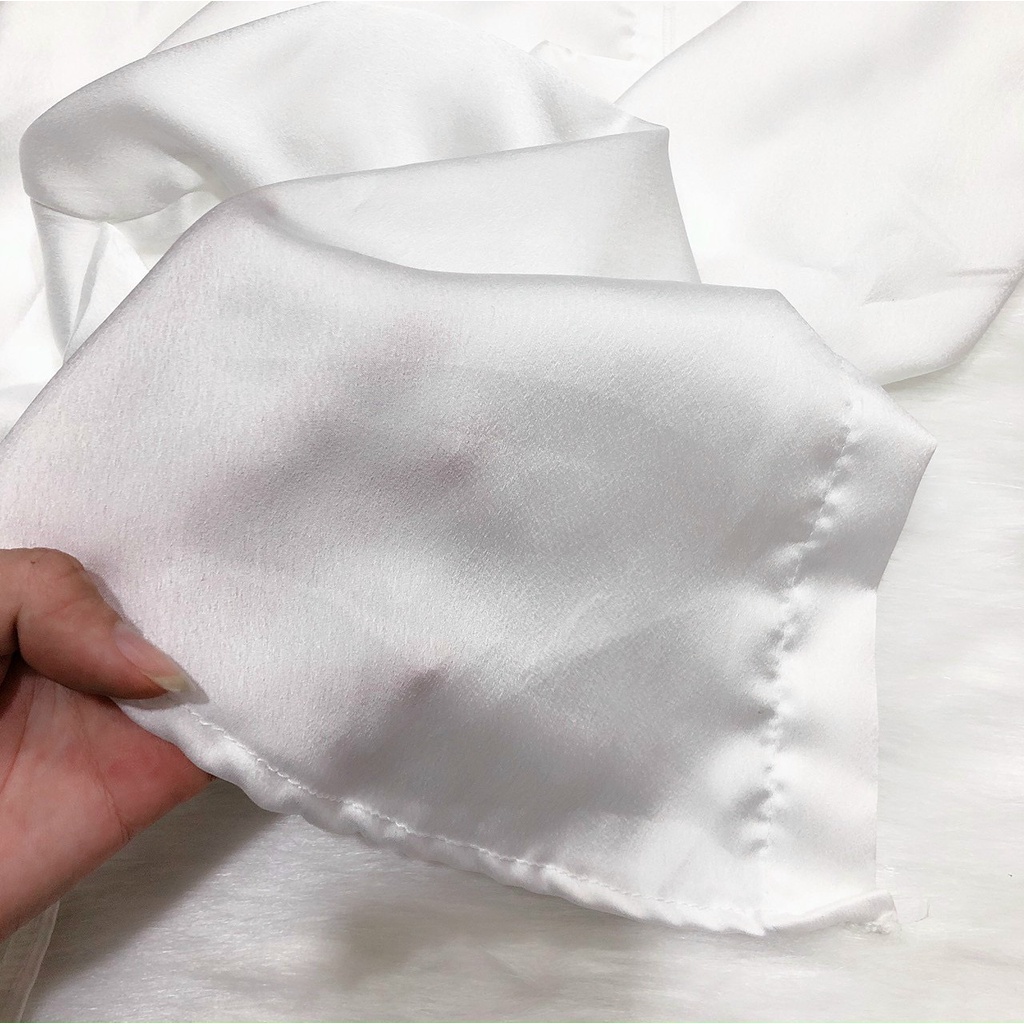 Áo sơ mi tay dài chất phi lụa mềm, không kèm khăn u