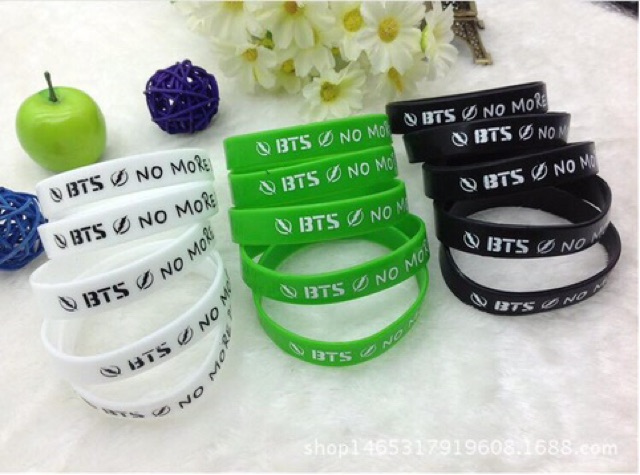 Vòng đeo tay bts