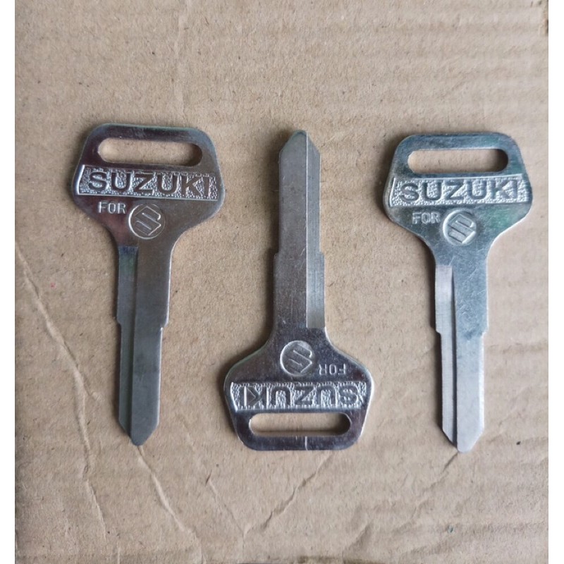Phôi chìa khoá SUZUKI ( rảnh phải , combo 3 chìa )