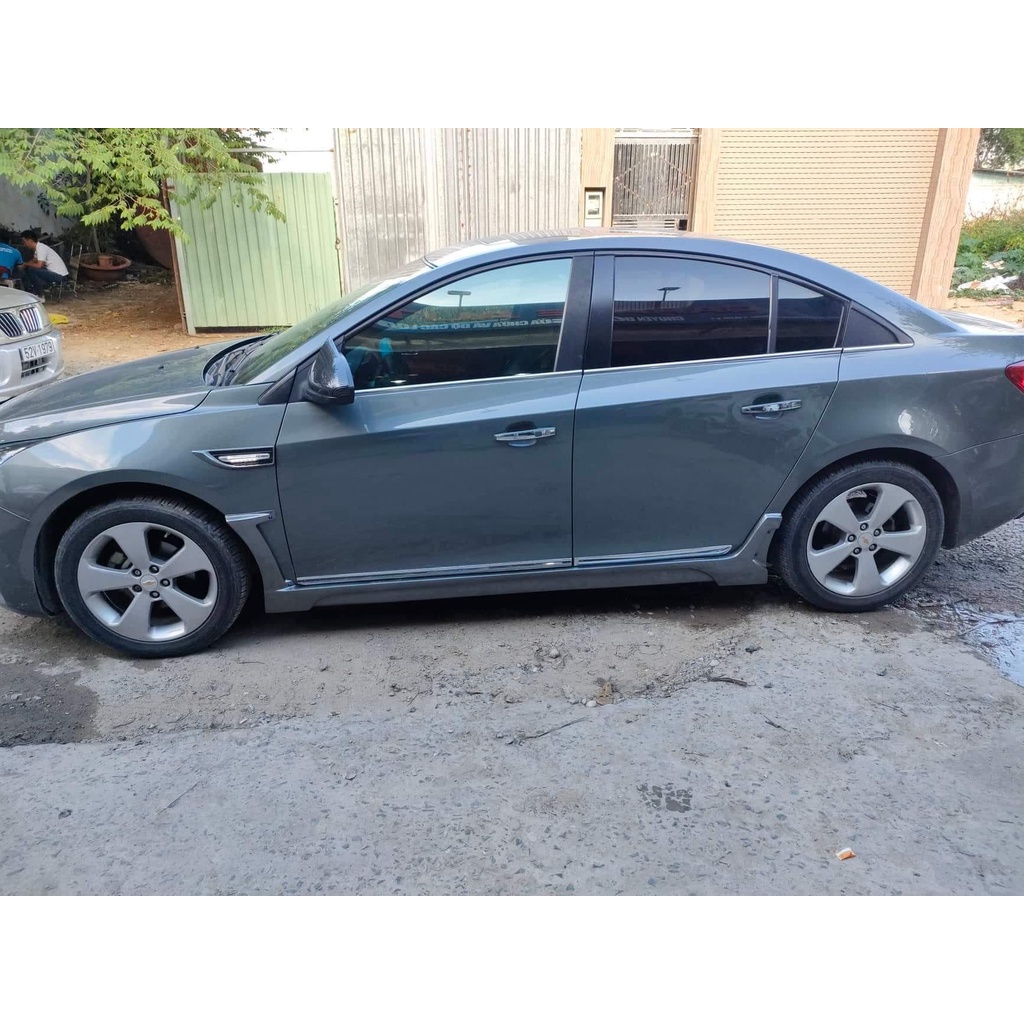Líp sườn xe cruze