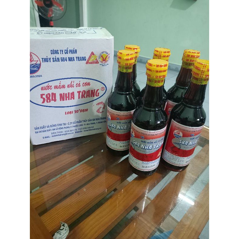 Nước mắm Nhĩ 584 Nha Trang  35-40 độ đạm