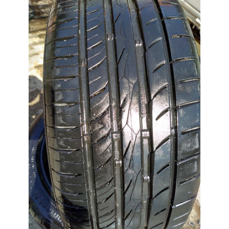 215/45r17.continental