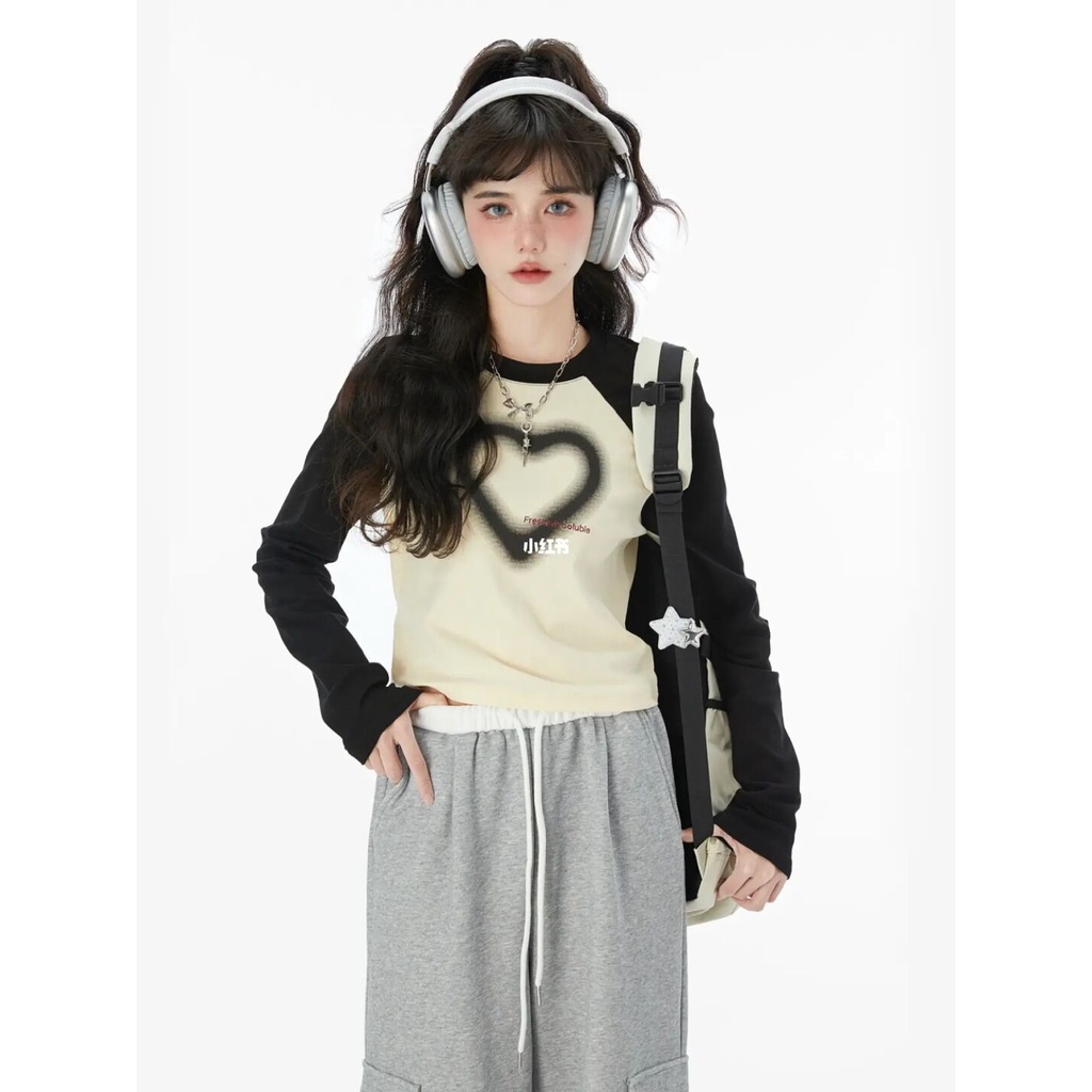 Áo Thun Tay Dài Cổ Tròn In Hình Trái Tim Phối Màu Thời Trang Cho Nữ