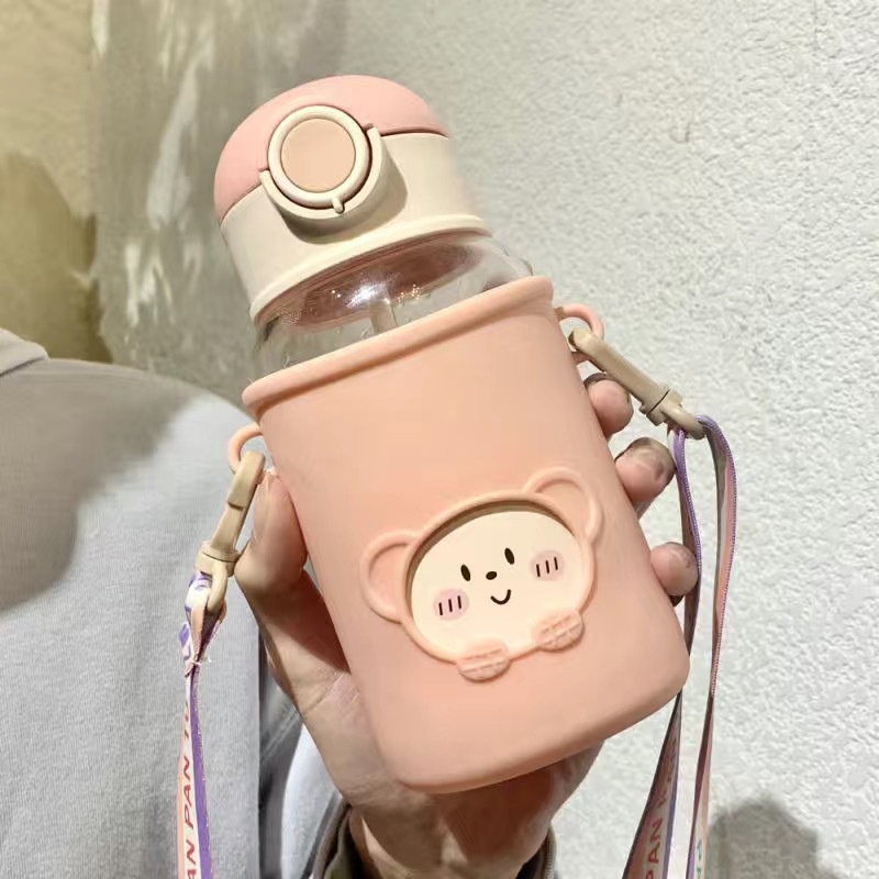 Bình Nước 580Ml Bằng Nhựa Không BPA Chống Rơi Vỡ Kèm Ống Hút Dễ Thương Tiện Dụng Cho Người Lớn Và Trẻ Em