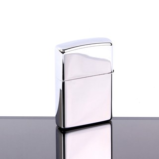Bật lửa Zippo trắng trơn *sáng bóng* *sử dụng xăng*