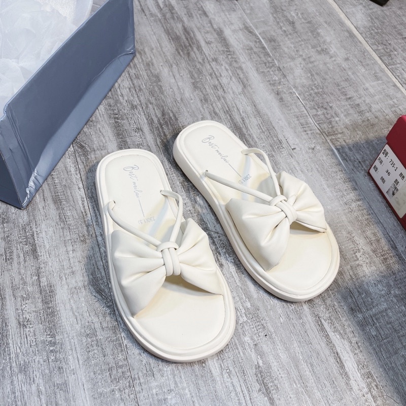 Lê nơ handg chuẩn quảng châu full box. chất da mềm êm như bún ý ạ #310 full box full size : 35-39