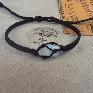 vòng tay đá thô Moonstone  handmade đan dây macrame
