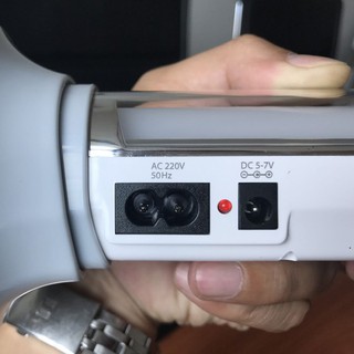 Đèn pin sạc LED Comet CRL3202