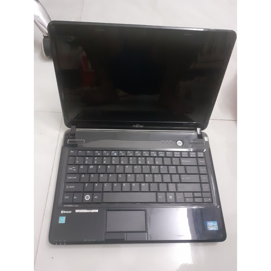 Laptop Fujistu LH531 Core I3 - 2410M - Ram 4GB