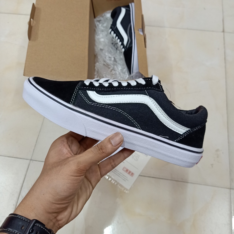 Giày Vans Old Skool Đen Sọc Trắng Cổ Thấp Nam Nữ