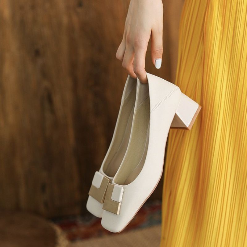 Giày công sở gót vuông da mềm khuy khoá vuông sang trọng phù hợp với váy vóc quần áo