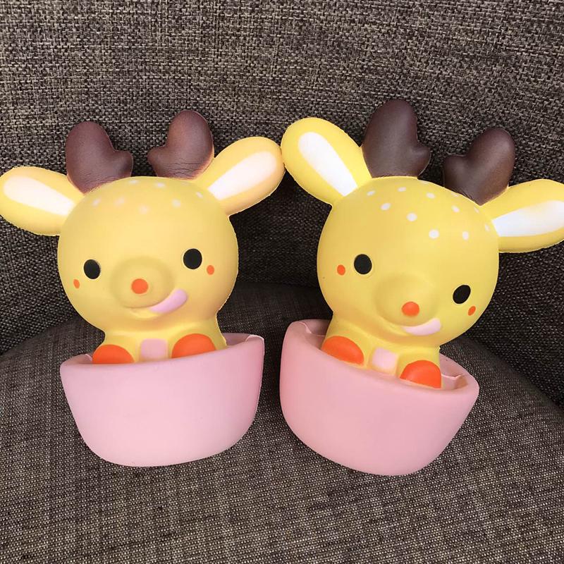 1 Pcs Squeeze Strap Bread Scented Kid Toy Cartoon Jumbo Deer Cup Slow Rising