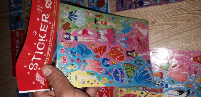 Combo 10 tờ dán kích thước 18x16cm có 10 mẫu khác nhau