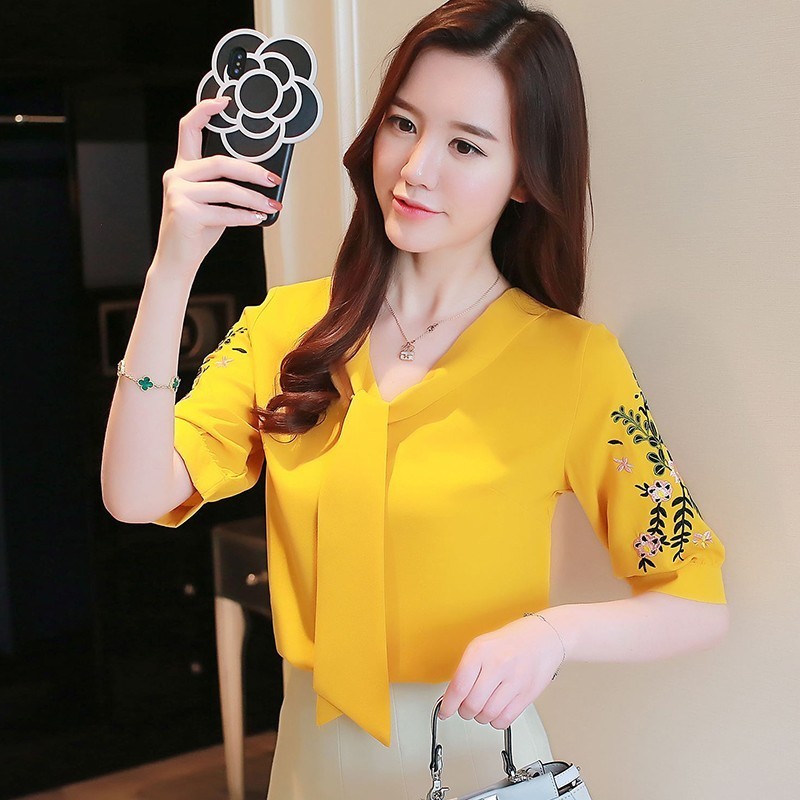 Áo Chiffon Nữ Tay Ngắn Cổ Chữ V Thêu Hoa | BigBuy360 - bigbuy360.vn