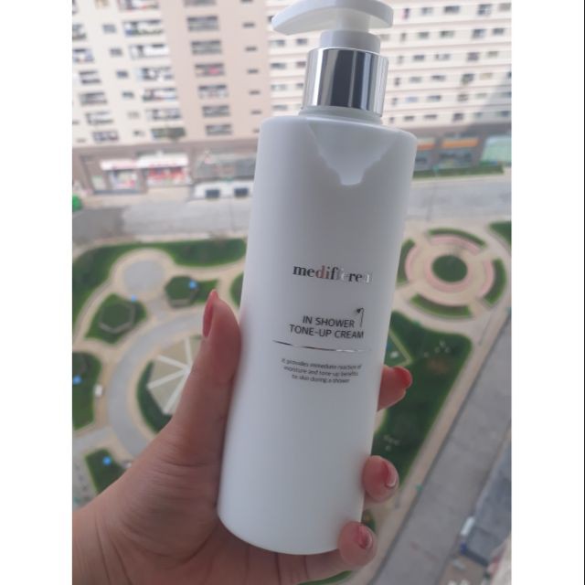 Sữa Tắm Truyền Trắng Hàn Quốc Medifferent In Shower Tone Up Cream | BigBuy360 - bigbuy360.vn