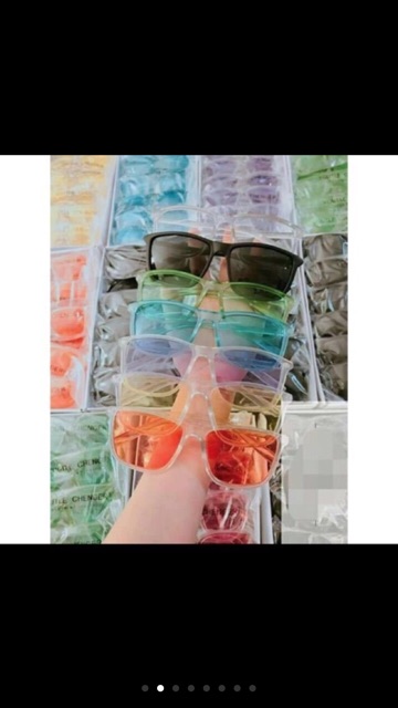 Kính trong màu chân mảnh | BigBuy360 - bigbuy360.vn