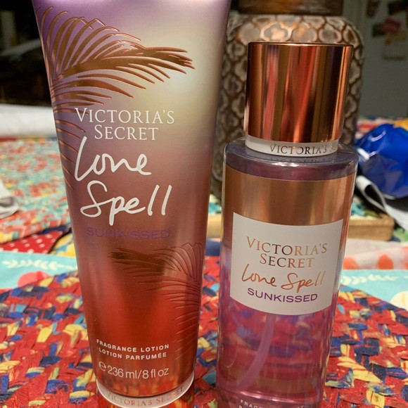 𝗕𝗢𝗗𝗬𝗠𝗜𝗦𝗧⚜️Mẫu thử xịt thơm Body Mist Victoria's Secret-  Love Spell Sunkissed 250ml