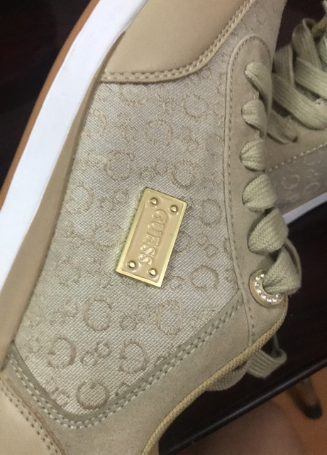 Giầy snecker guess