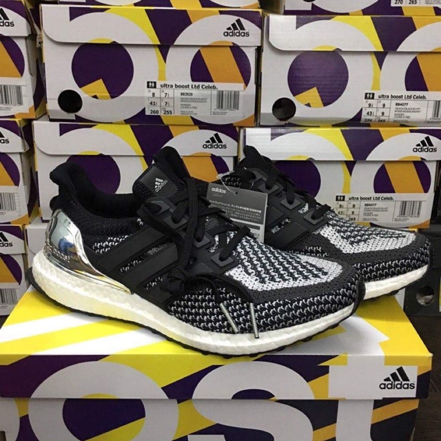 Giày Adidas Ultra boots