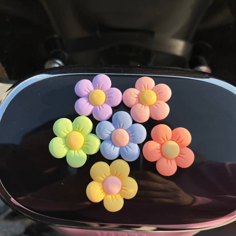 Online Sensation Flower Flowers Automotive Interior Patch Creative Personalized and Cute Cartoon Dashboard Stickers Car Body Decoration Supplies Everywhere Auto department store supplies