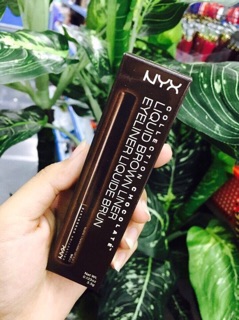 Kẻ Mắt Nứơc NYx 