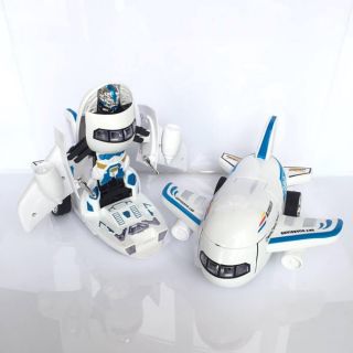 Máy bay biến hình robot