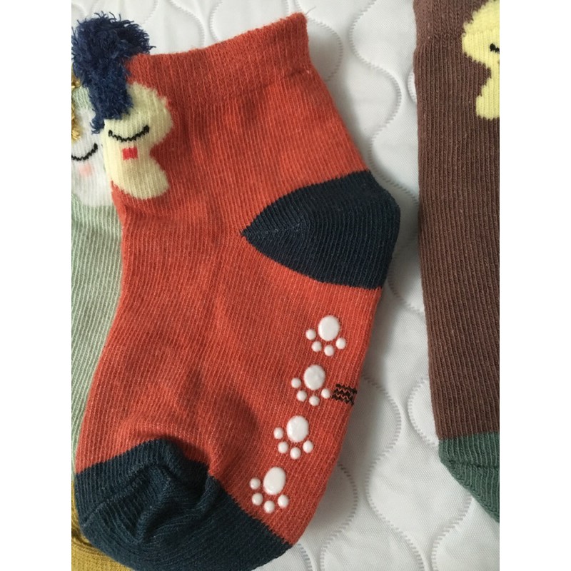 SET 5 ĐÔI TẤT CAO CỔ CHỐNG TRƯỢT CHO BÉ