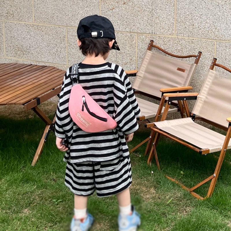 Túi Đeo Chéo Trước Ngực Mini Siêu Nhẹ In Chữ Phong Cách Mới Cho Bé Trai