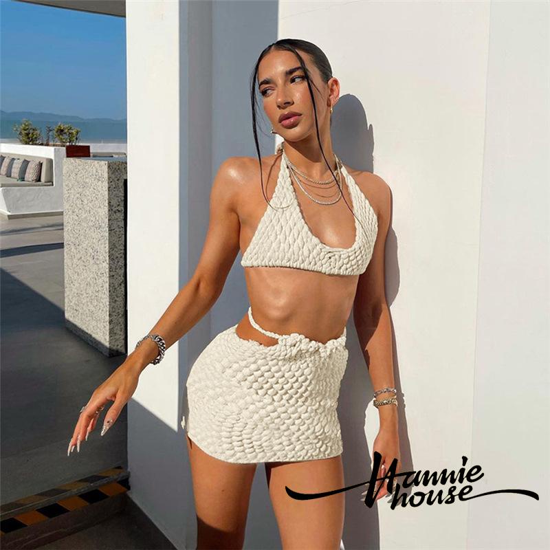 Hannie-bộ Áo Croptop Cổ Yếm Hở Eo Và Chân Váy Quấn Eo Màu Trơn Dành Cho Bạn Nữ