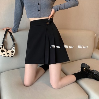 Chân váy chữ A cúc lệch dập ly một phần