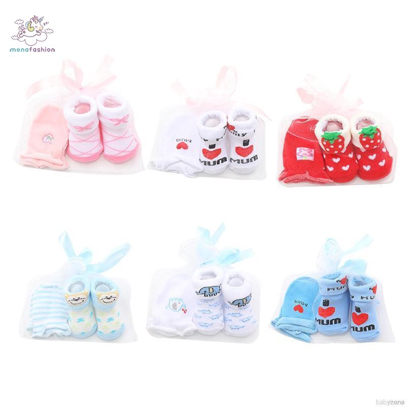 Bộ gồm đôi tất và đôi găng tay cotton xinh xắn cho bé