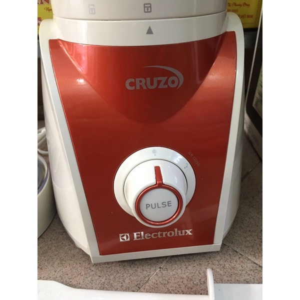 Máy xay sinh tố đa năng Electrolux Cruzo EBR-2001-4