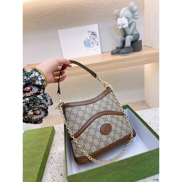 Túi gc đeo chéo size23