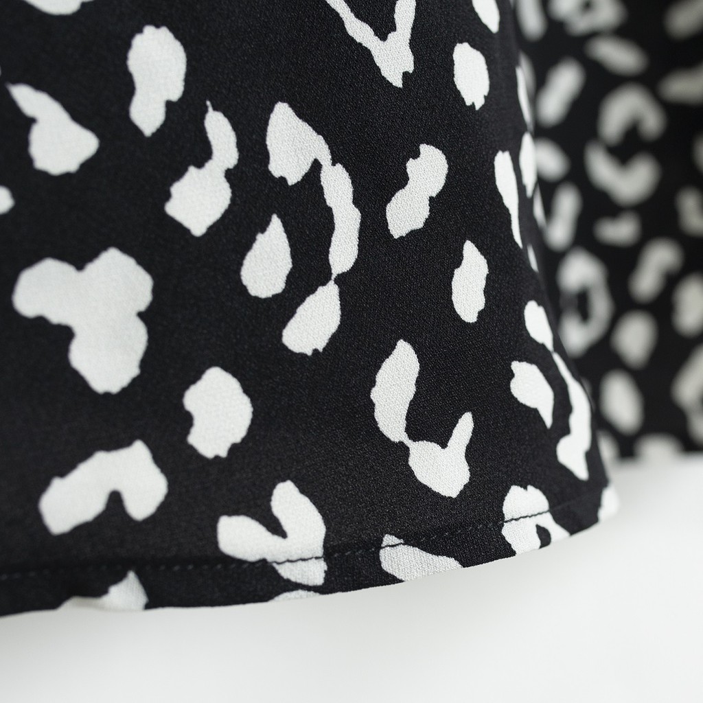 [FOUR6] Chân váy dài nữ họa tiết da báo | BigBuy360 - bigbuy360.vn