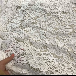 Vải ren trắng
