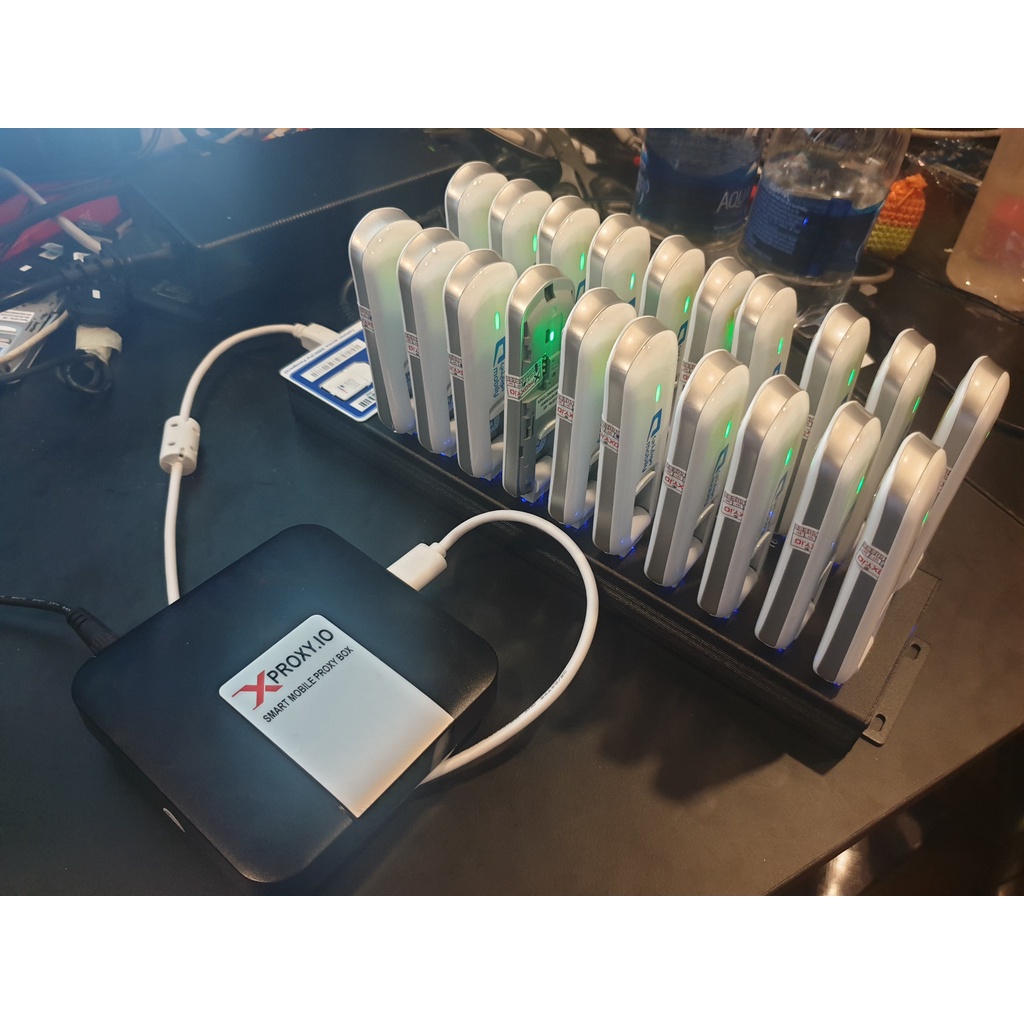 Thiết bị XProxy XB22 tự tạo proxy tự động từ dcom 3G/4G hỗ trợ hơn 200 dòng dcom